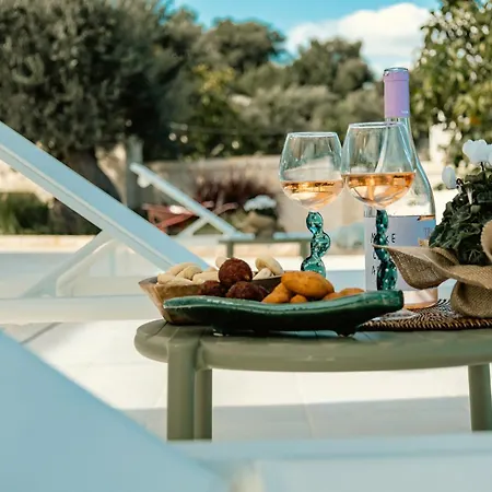 Masseria Con Trulli Il Noce