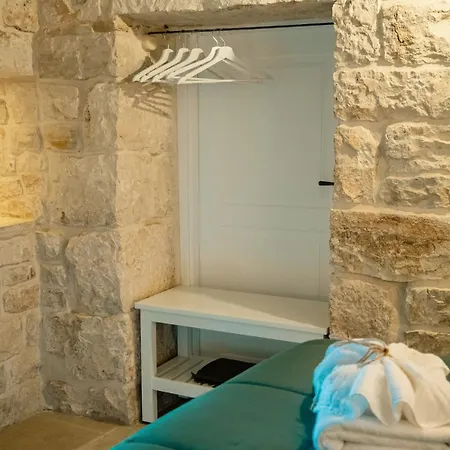 Masseria Con Trulli Il Noce Selva Di Fasano
