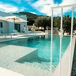 Masseria Con Trulli Il Noce Villa
